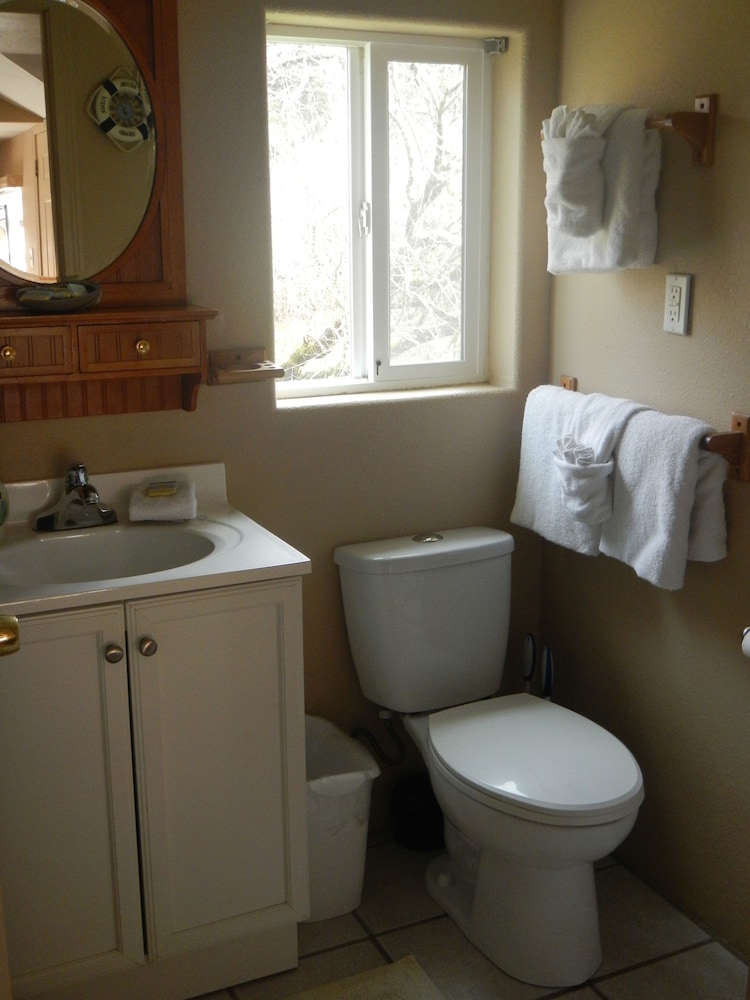 Sea Haven Motel & Guest House