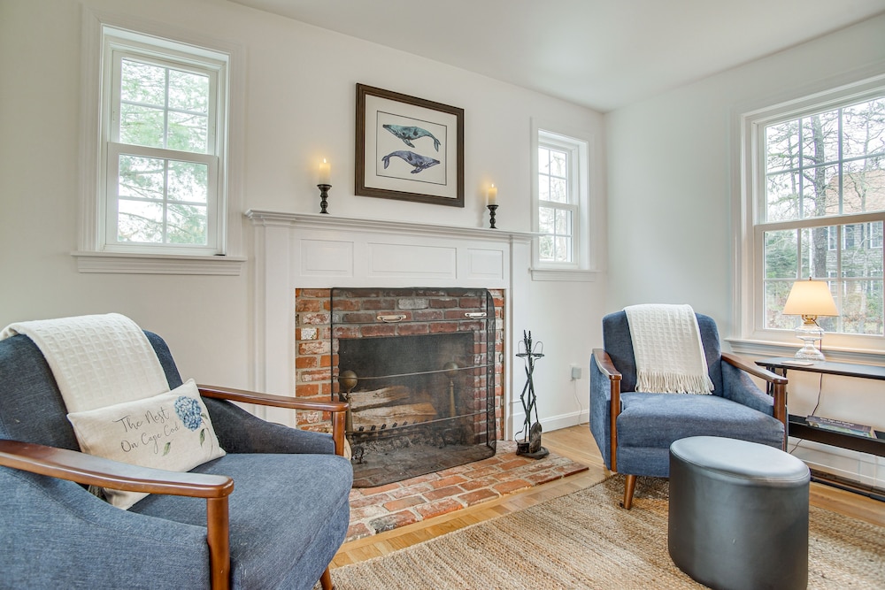 Cape Cod Perfection - Mid-cape Chatham!