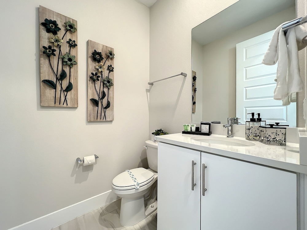 Reunion 3BR Villa Near Disney + Pool Access