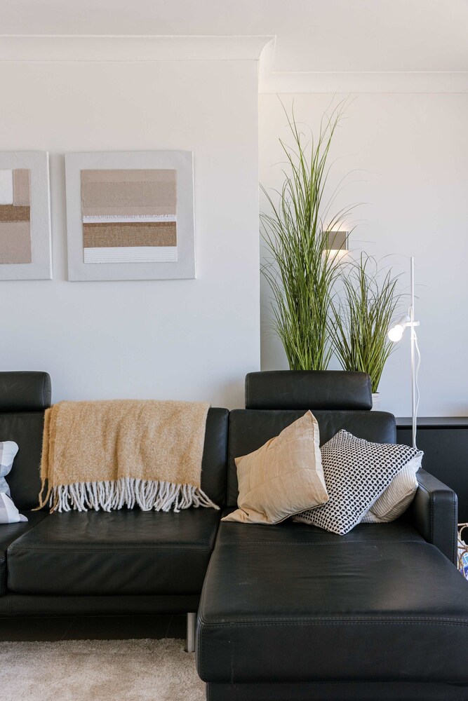 Huswell - Seafront Appartment With Stunning Views