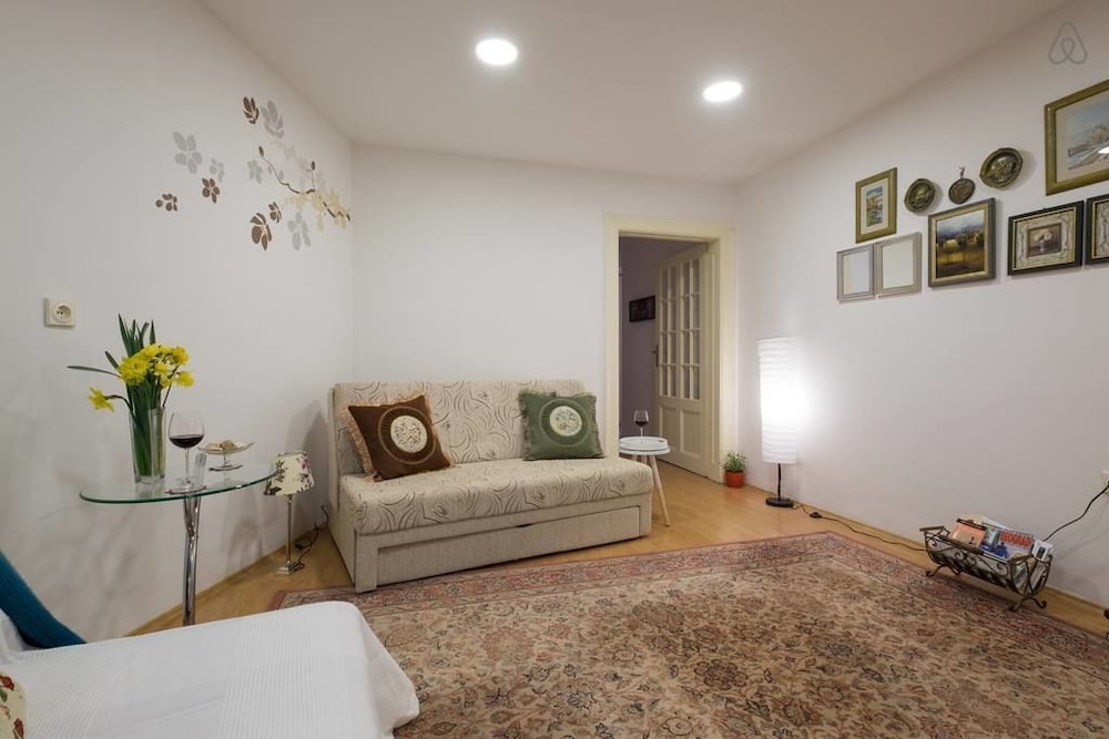 Beauty Suites Belgrade view 2
