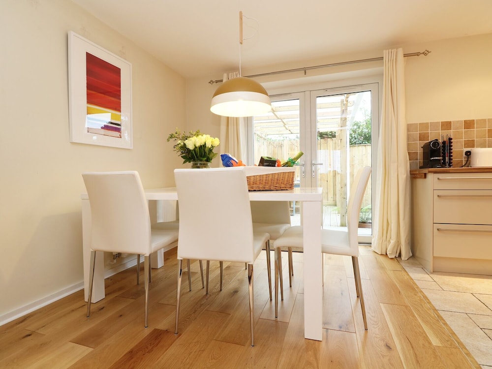 Chy Kerris, Carbis Bay