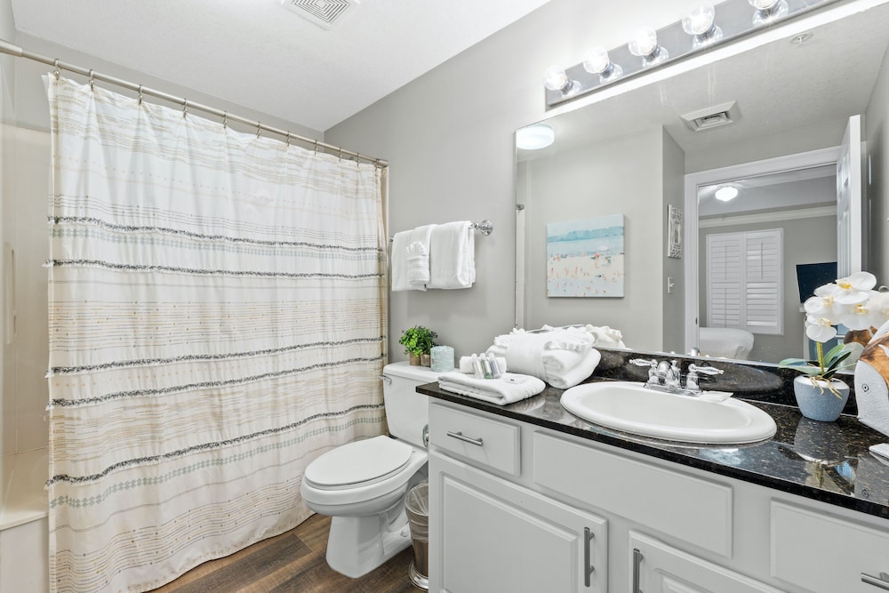 Calypso Beach Resort by Panhandle Getaways