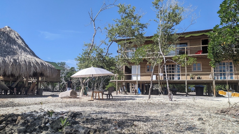 Hostel villa luz beach