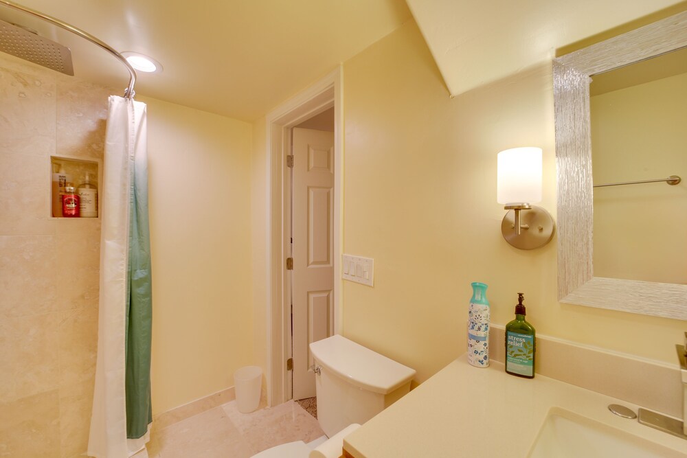 Cozy Pine Getaway w/ Fireplace  Mountain Views! - Property Image 23