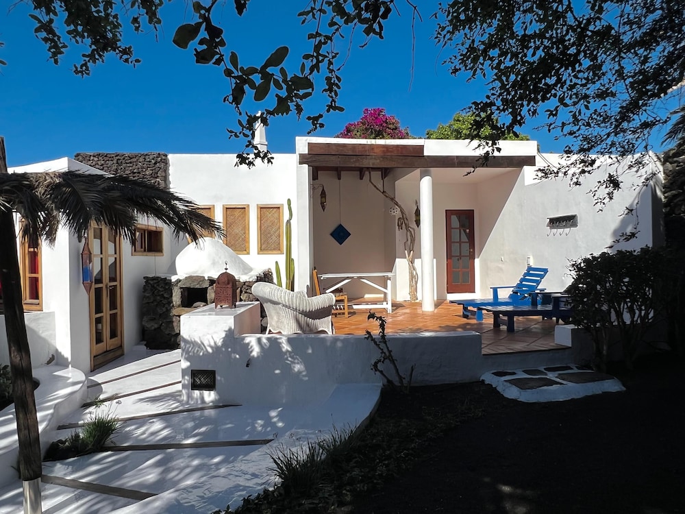 Stylish House in a Real Finca With Private Garden photo 5