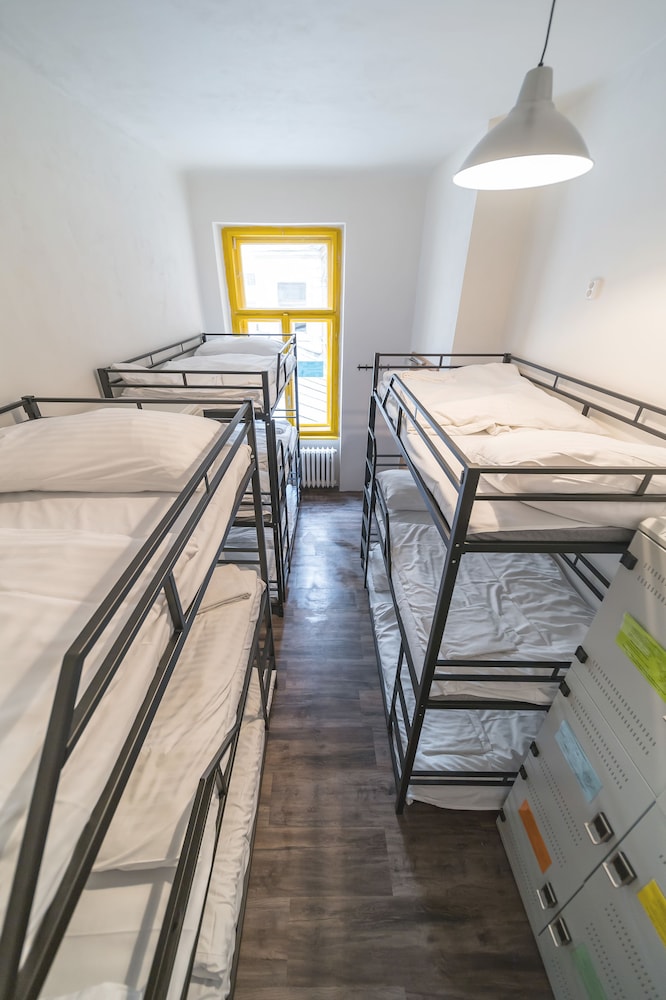 Hostel Orange