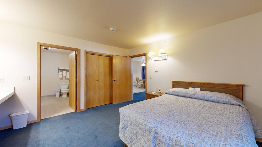 Western Executive Inn