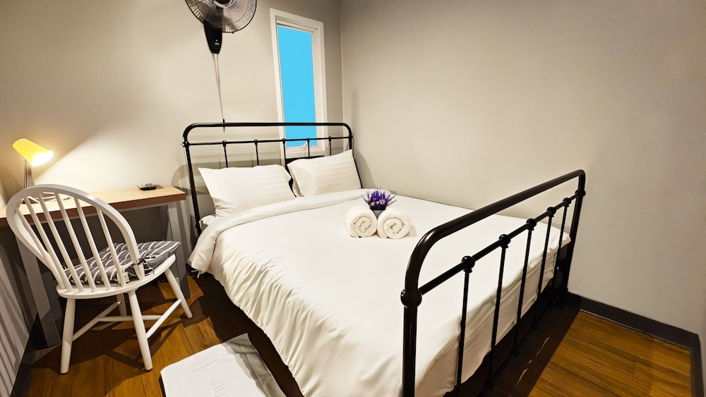 Friends Hostel - Phuket Airport
