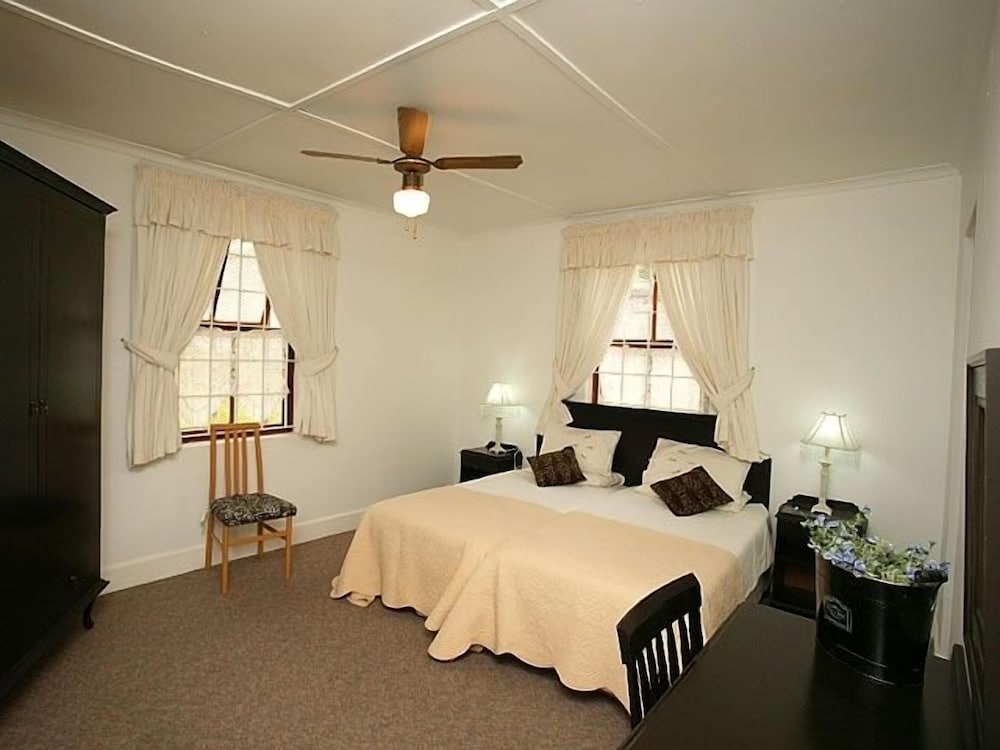 District Six Guesthouse