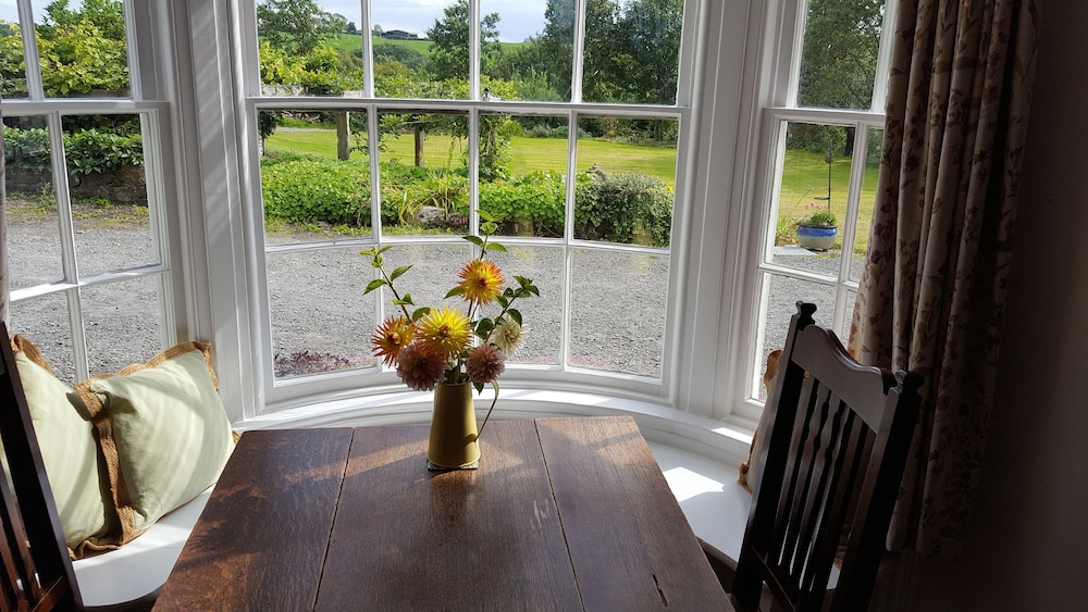 Lowerfield House