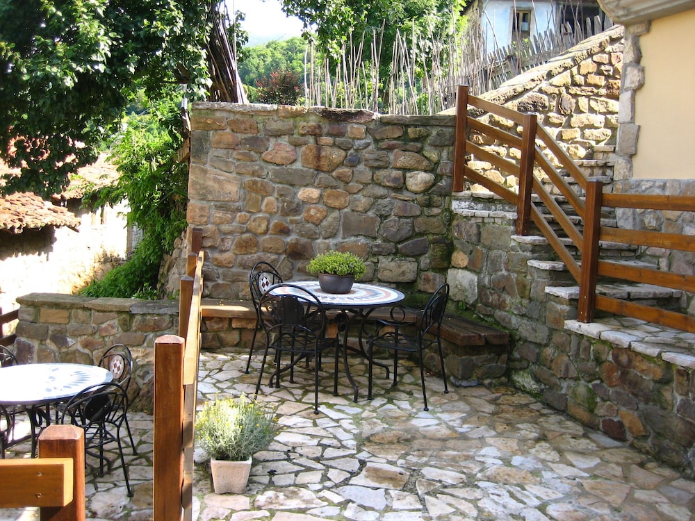 Photo 7
