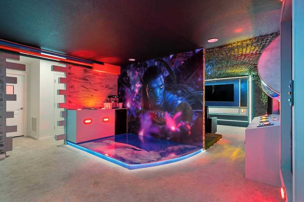 Luxury Home With Pool Game Room Cinema