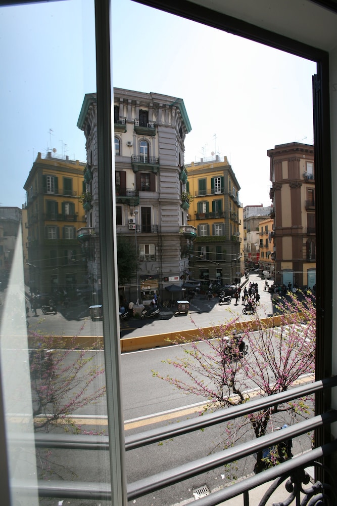 Napoli Suite