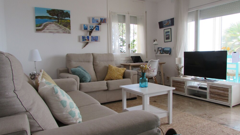 Apartamento a 6 metros del mar en Roses photo 3