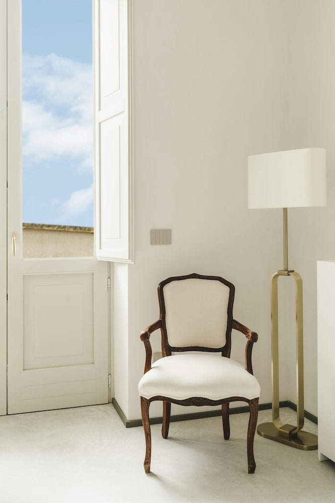 La Canonica Suites