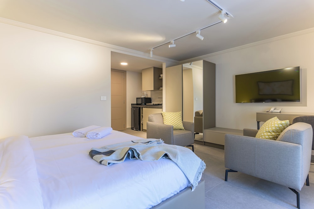 CityZen - Boutique Studios in Achrafieh