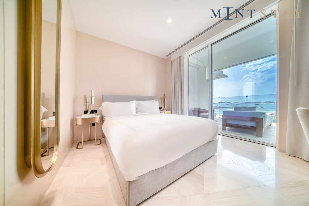 Five Palm Jumeirah Residences -Mint Stay