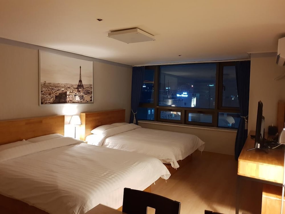 Stay And Co Residence view 3