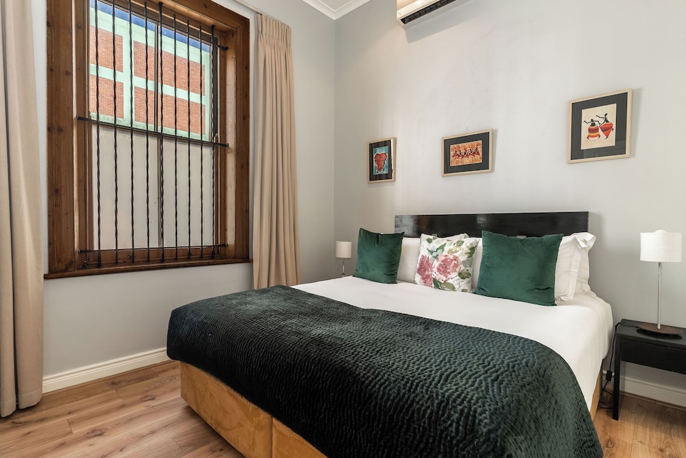 Long Street Self Catering Apartments