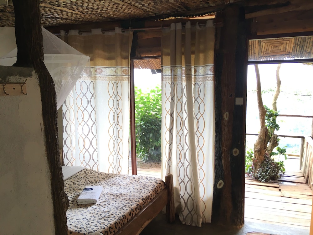Sipi Falls lodge view 2