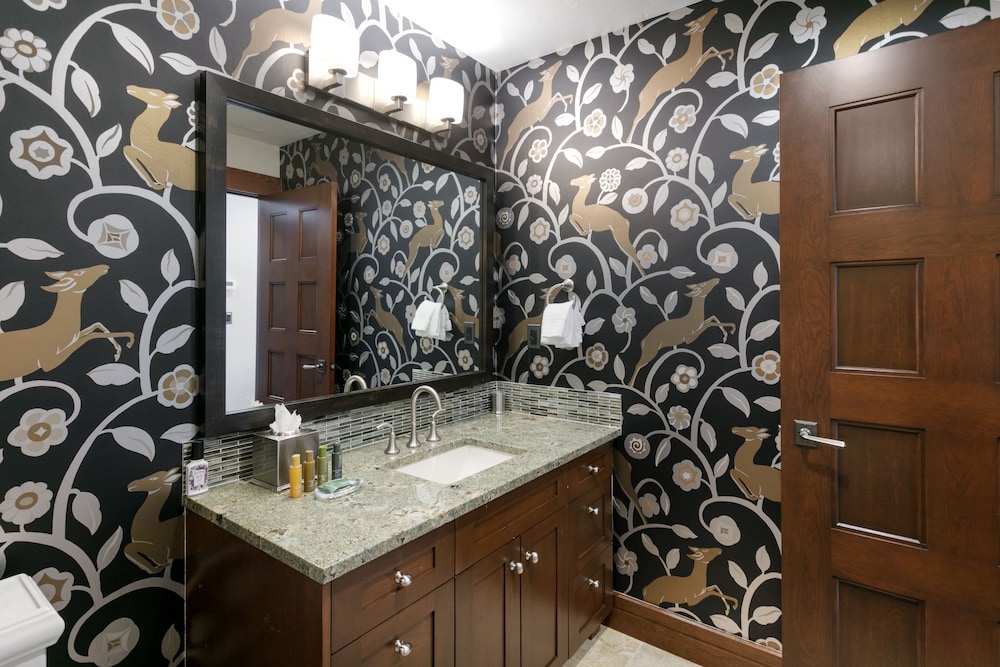 Flagstaff Lodge at Deer Valley Resort - Three Bedroom Residence #408 3 Condo