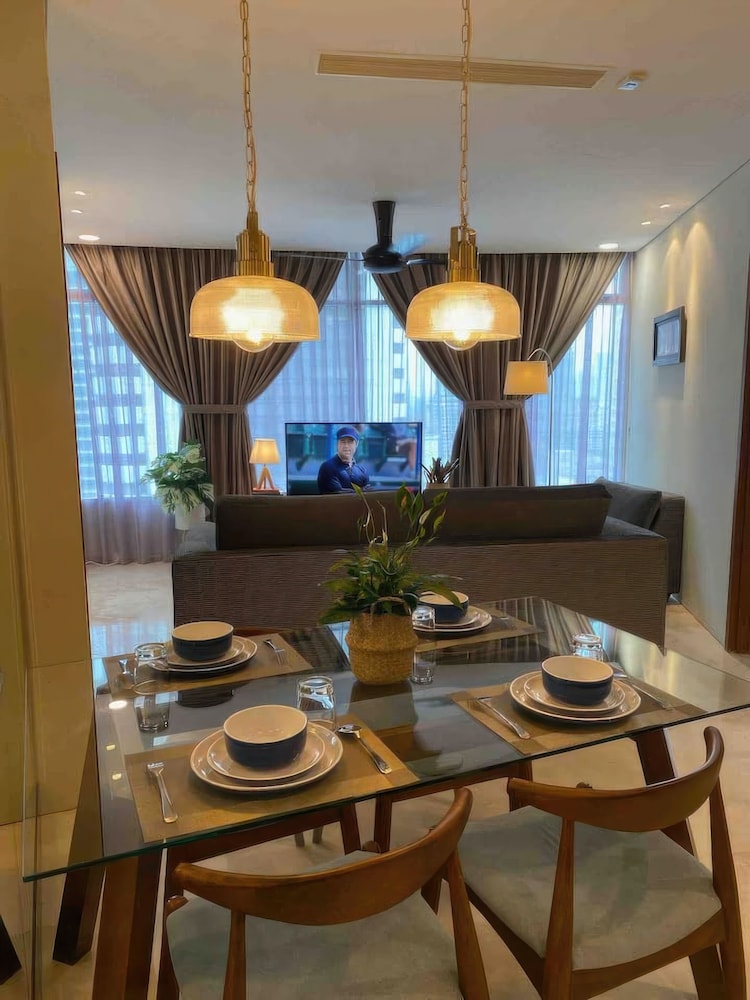 SOHO Suites KLCC by Emily in Town