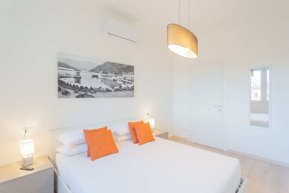 White Lake View Apartment by Rent all Como