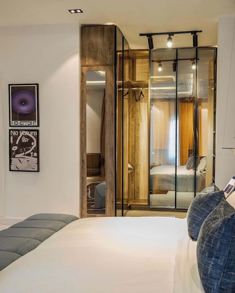 Divine Grace Apartment