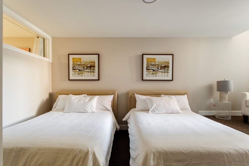 Parc Avenue Lofts