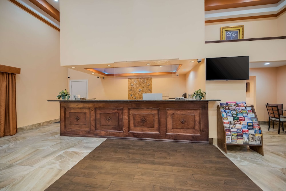 SureStay Hotel by Best Western Mt Pleasant view 2