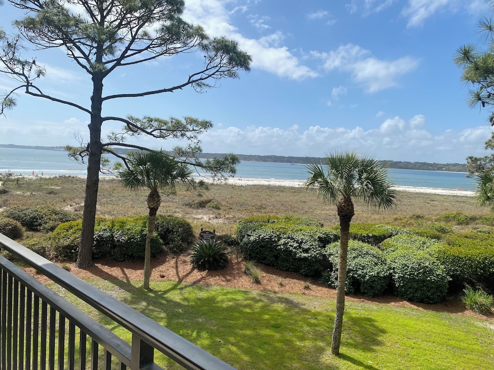 1852 Beachside Tennis at The Sea Pines Resort