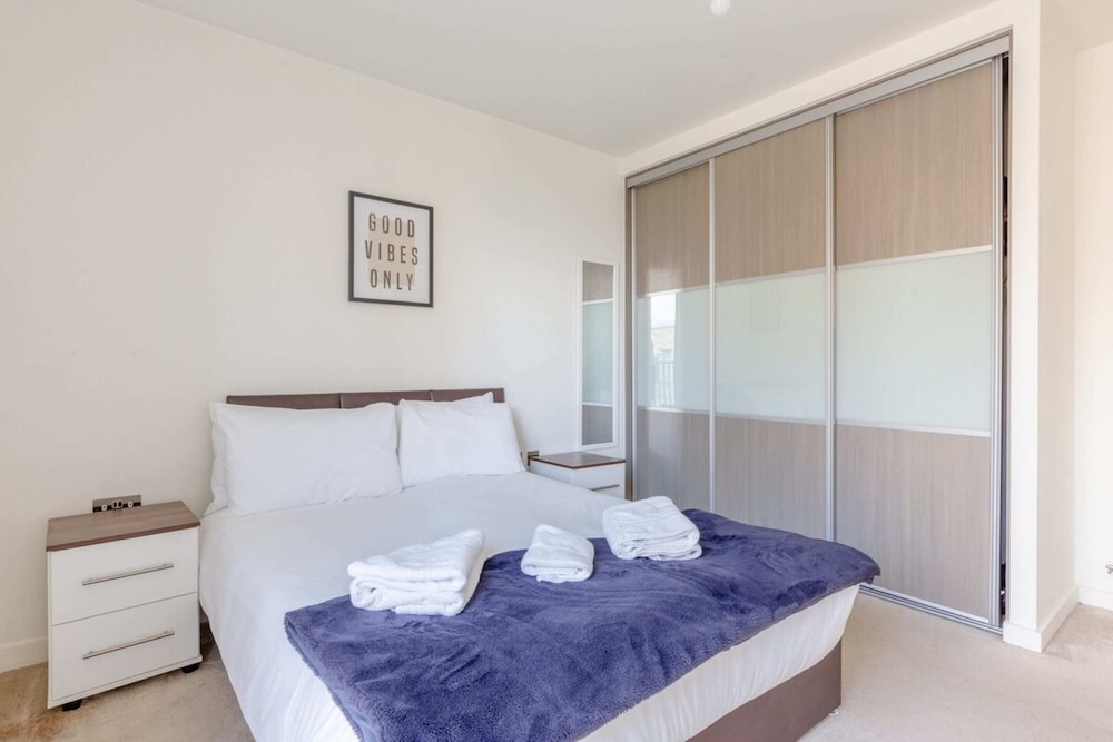 Radiant 1BD Retreat, North Maida Vale!