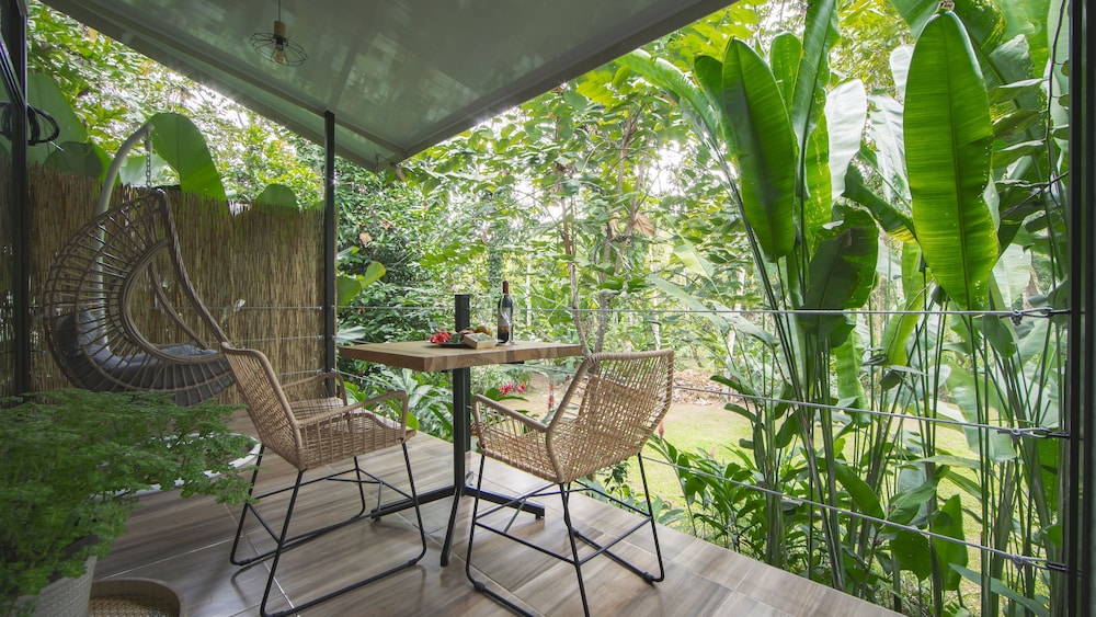 Eden Organic Farm & Bungalows