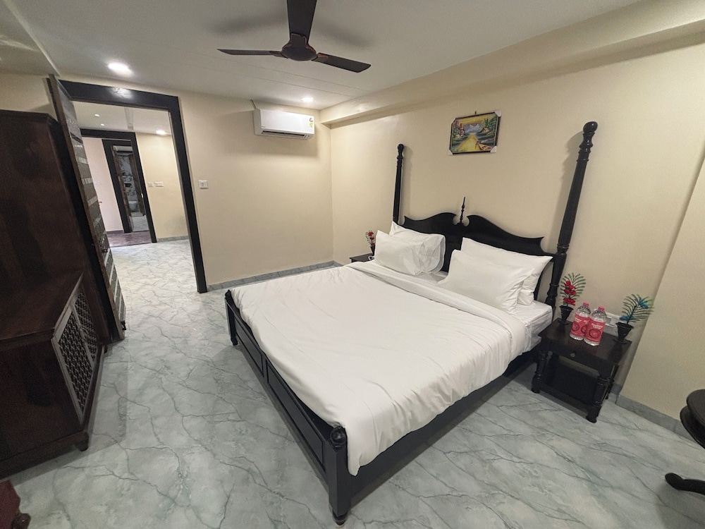 RAJMAHAL HOTEL & RESORT