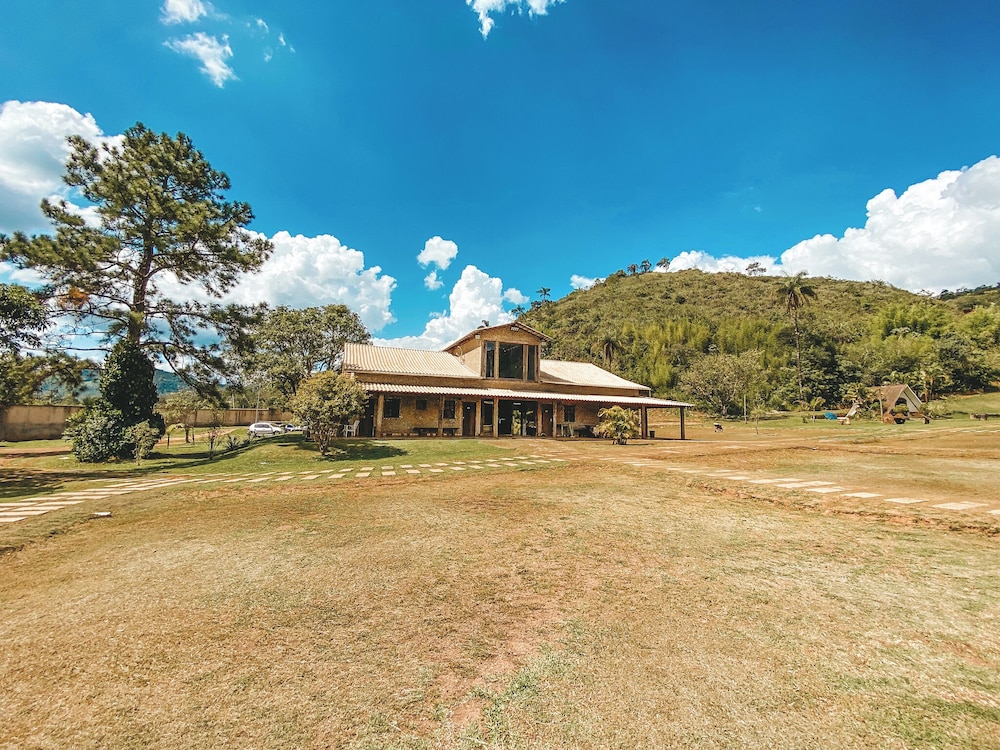 Hotel Estancia Jardim Secreto