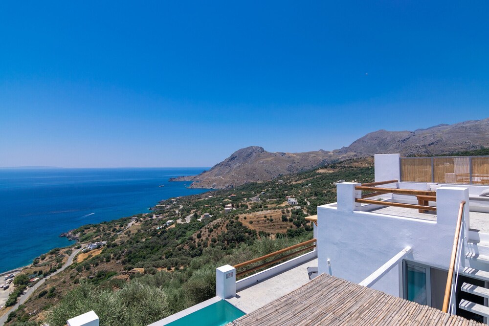 Pyrgos Exclusive Villas