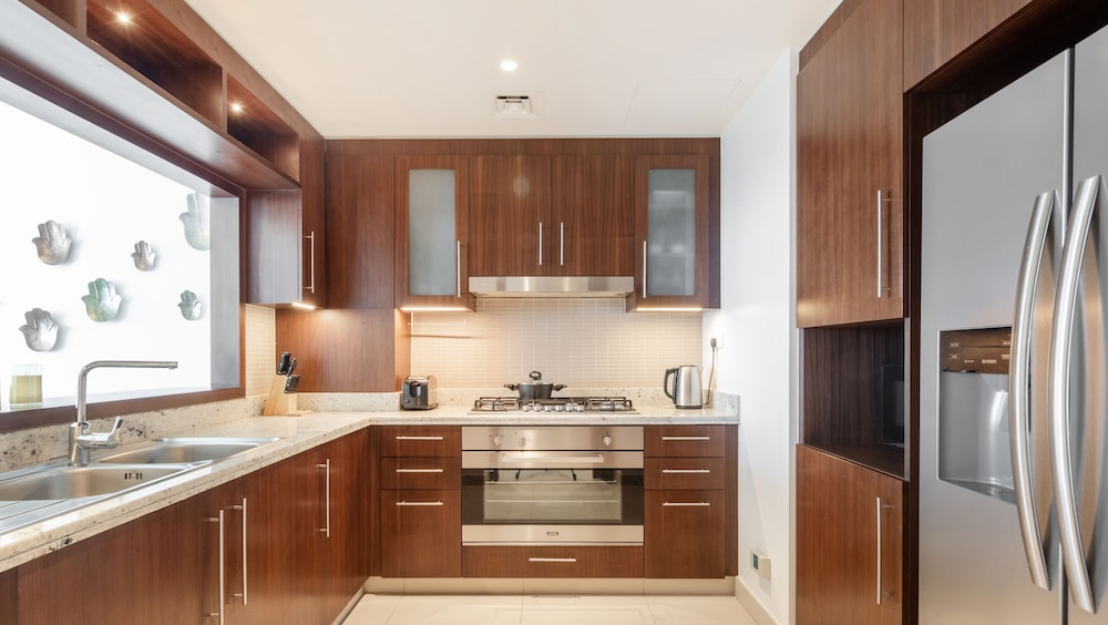 Manzil-3BR w Burj View near Dubai Mall
