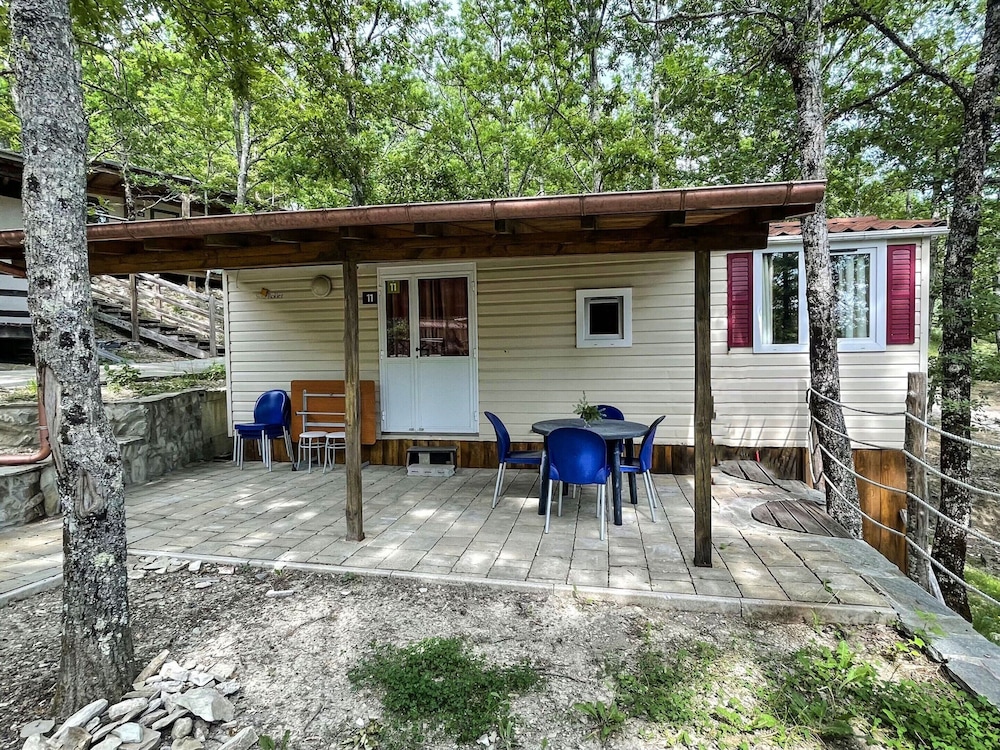 Cosy Mobile Home in Toscana With Shared Pool view 5