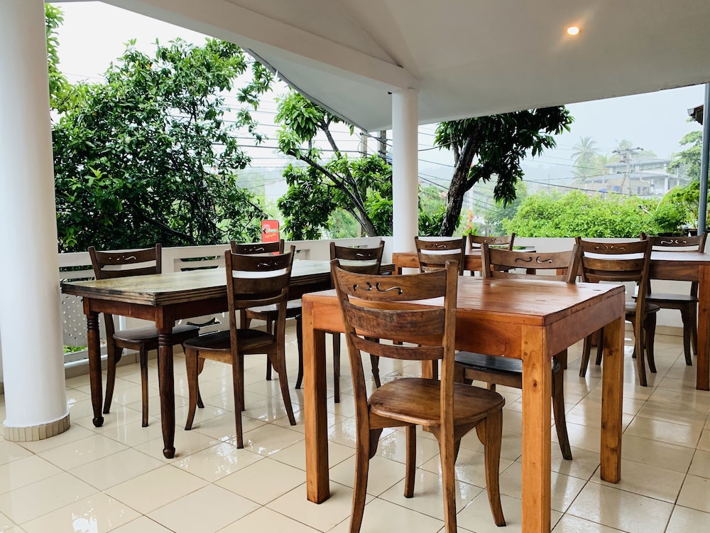 Sam's Guest House