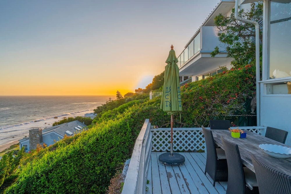 Malibu Retreat w Beach Access and Ocean View