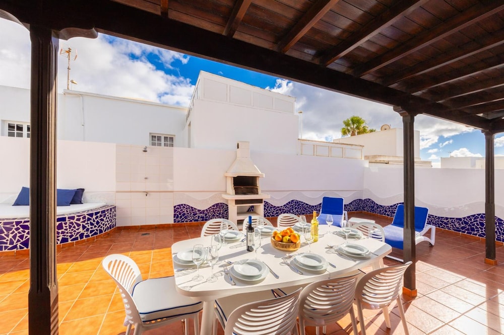 Villa Dulce in Tias With 4 Bedrooms and 2 Bathrooms