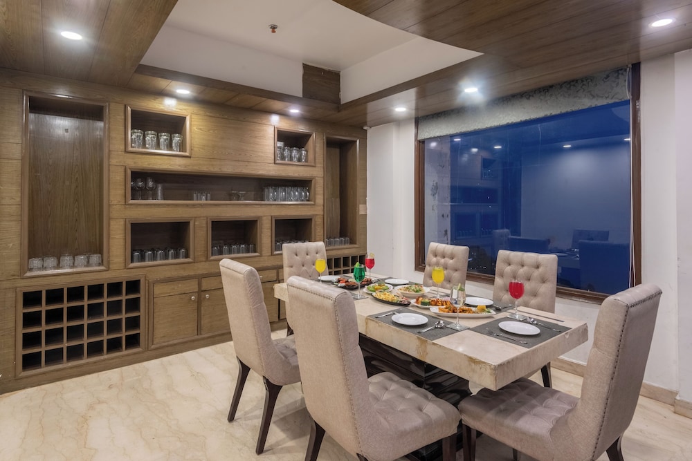 The Solitaire Resort by Lawrence Hotels