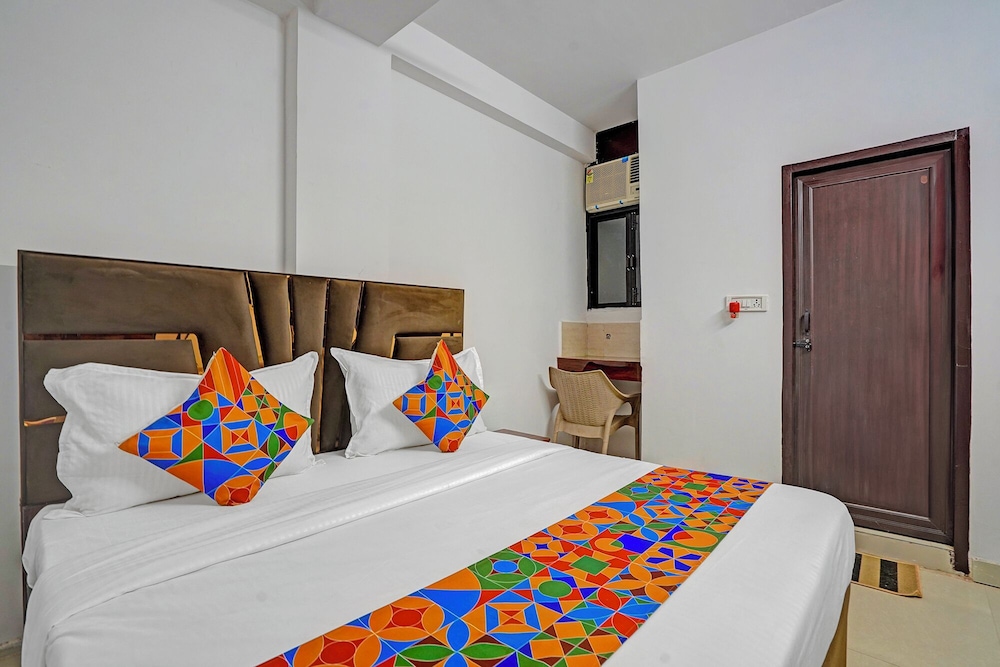 Fabhotel Aakarshan Residency