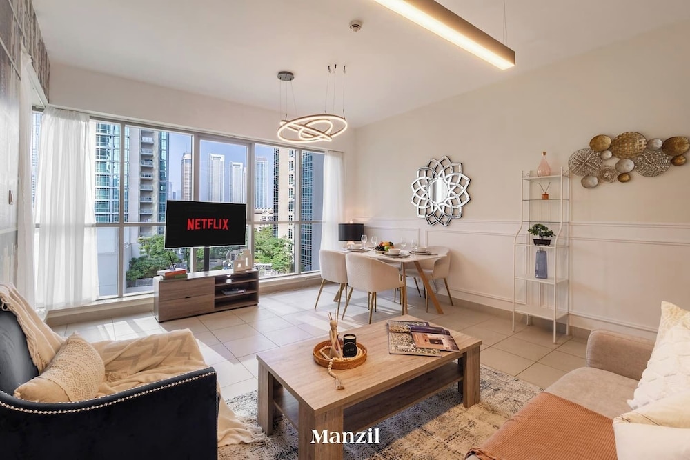 Stylish 2BR With Burj Khalifa View Near Dubai Mall