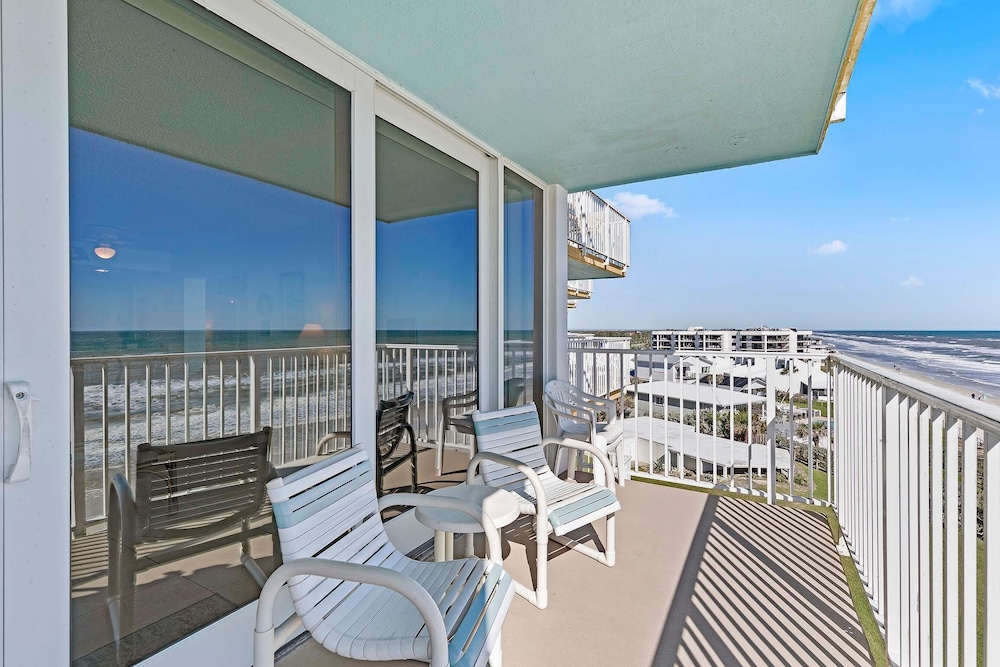Smyrna Beach Club 607a