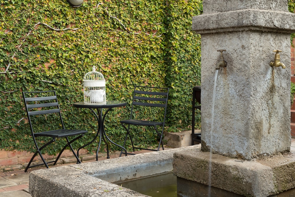 Bohemian Guesthouse & Bohemian Wellness & Spa
