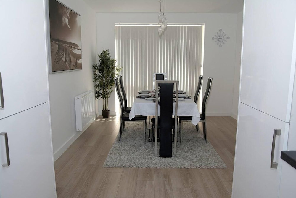 East Central London - Sleeps 6 - Pet Friendly