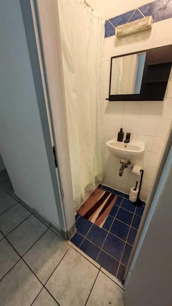 Group Stay Comfortable Multi Apart