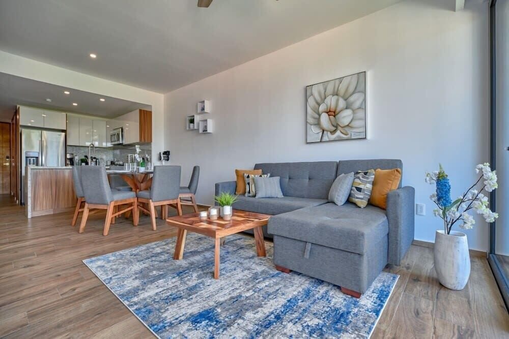 Brand New 2BR Apt - Infinity Pool - Versalles